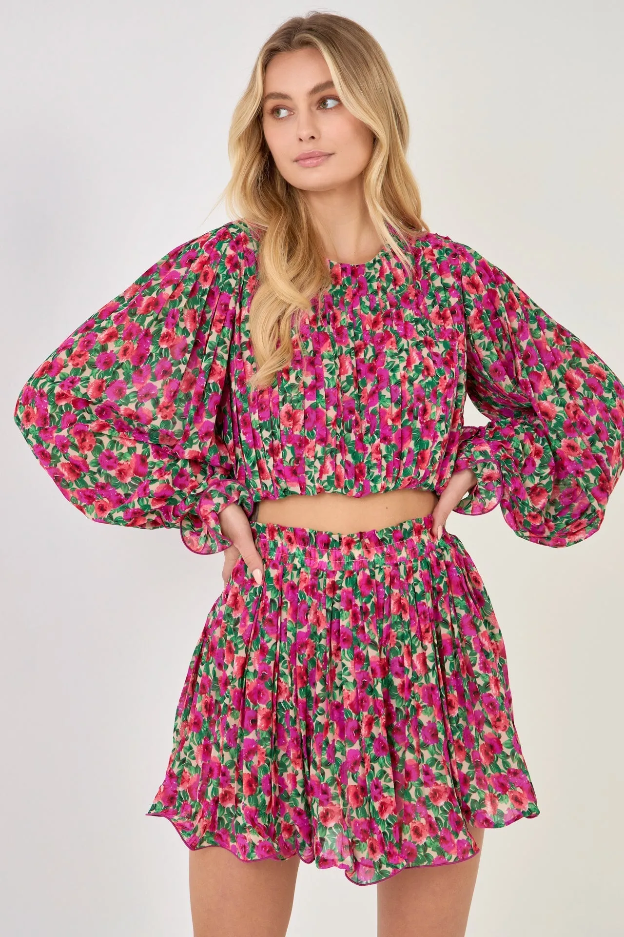 Endless Rose - Floral Pleated Bubbled Top