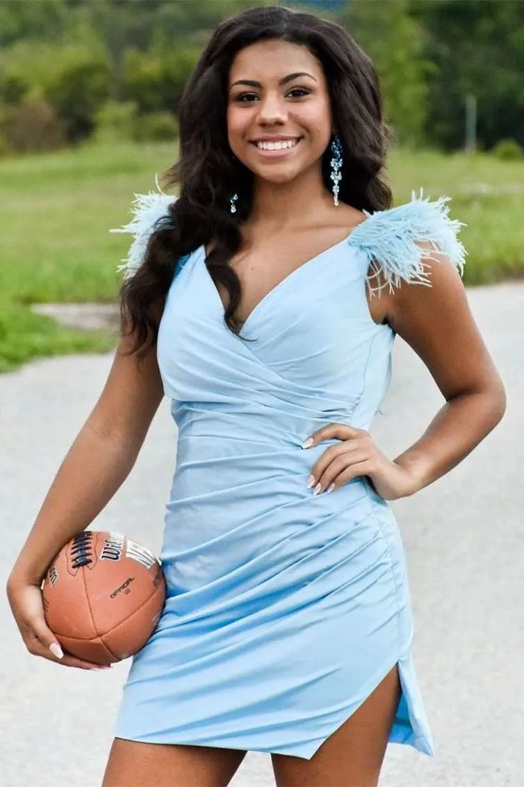 Light Blue Feather V-Neck Short Prom Dresses with Slit,Whiter Homecoming Dress