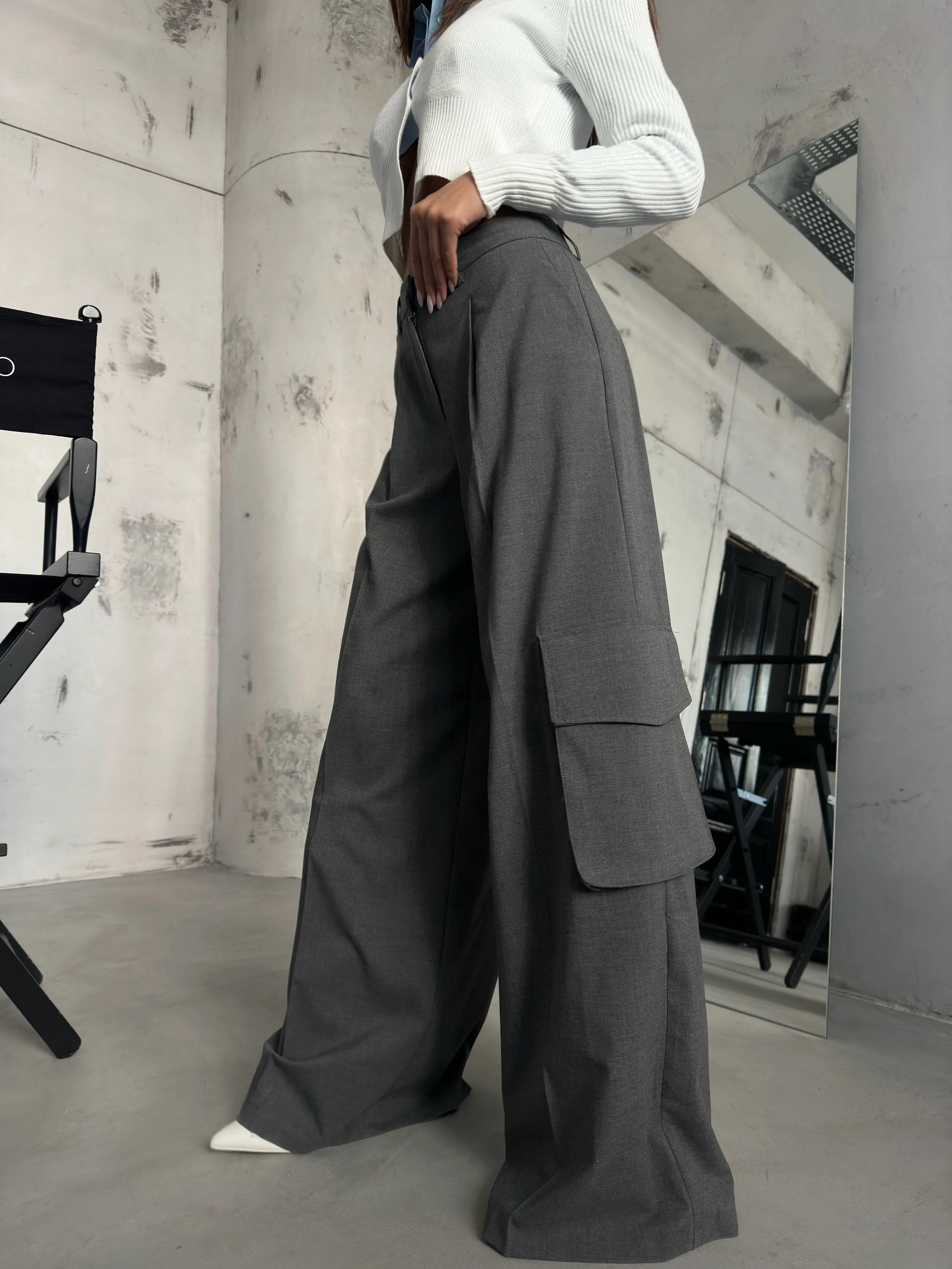 Oversize Cargo Pocket Trousers