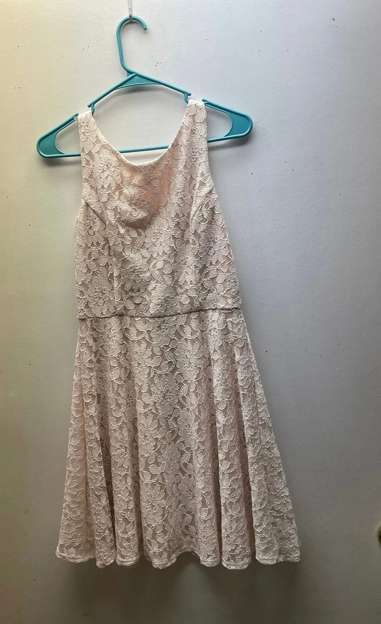 Womens Sz Medium SPEECHLESS Ivory Lace Over Beige Dress Sleeveless Strap Party Cocktail Holiday